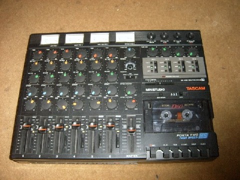 Tascam%20Porta%20Two%20HS.jpg